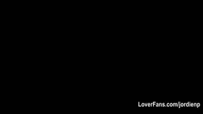 **VÍDEO COMPLETO PARA FANS** ¡Hola NiñosPoller! ¡No he podido evitarlo! Gala ha venido para grabar unas escenas conmigo y mientras estaba en la ducha, no he podido resistirme. Comencé a grabar a esco…