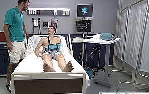 Older stepbrother fucks twink in the emergency room