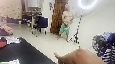 Old man jerking off in front of his stepdaughter