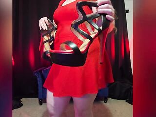 curves explode under costume hauls