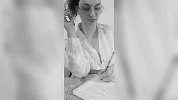 Mon premier podcast est enfin l&agrave_ !!Depuis le temps que je le tease...