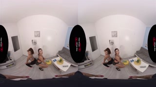 VirtualRealPorn.com - Lifting and pumping