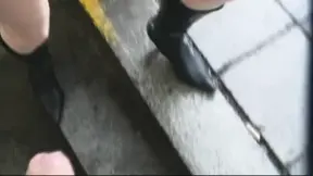 German reporter gets a deepthroat blowjob in his office