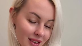 Member content by @KaylaBlonde @Showing Boobs & #Blonde #Nude #Natural Big Tits clips gratis film | Tik.Porn