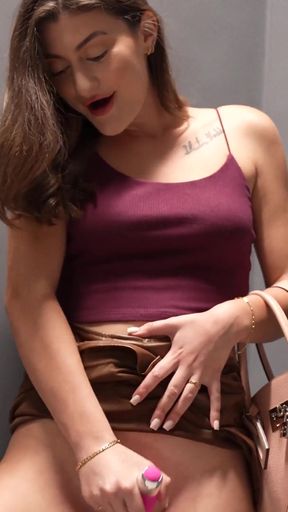 Smoking hot babe gets caught masturbating in the hotel staircase