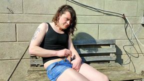 Sara outdoor masturbation
