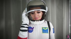 Astronaut Uses Last Moments For Pleasure