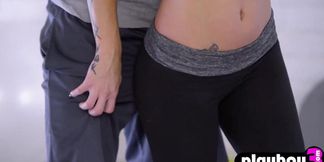 Big tits fitness girl Peta Jensen tit job and blowjob before pussy fucking porn (Ryan Driller)
