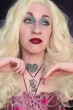 Hocus Pocus Sarah Sanderson - Small Penis
