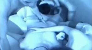 une partouze filmée en camérra infrarouge dans un club libertin