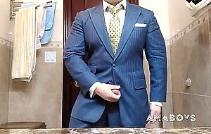 Str8 daddy jerking off in suit