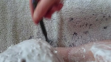 Pflegerisch erregende Rasur vom Arschloch und Hodensack
