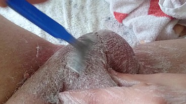 Pflegerisch erregende Rasur vom Arschloch und Hodensack