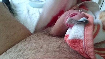 Pflegerisch erregende Rasur vom Arschloch und Hodensack