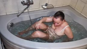 evening bath and bukkake - real sex of mari latexa and simon latexa