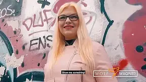 Voluptuous Mariella Sun At Dirt