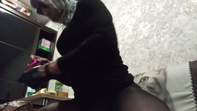 Lera Si makes a banana suck