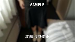 【フェラ・口内射精】いくみVol.01書道教室を開いている清楚な人妻は、投資詐欺にあってしまい、旦那にばれる前に補填したいと脱ぐことに・・・[前半]