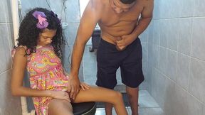 leo ogro pegou gostosa de surpresa e fez anal