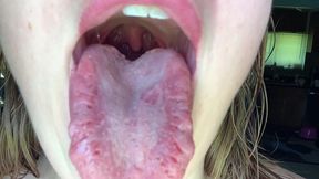 carina racy - wide open mouth