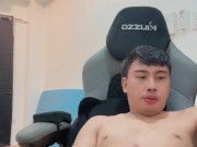 Bored kaya nagjakol na lang.