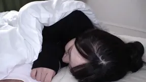 Morning glory: Beautiful couple shares intimate blowjob and handjob routine