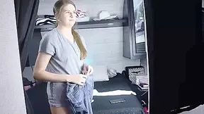 Stepsister Uses Me To Shoot Cuckold Pix For Her Boyfriend