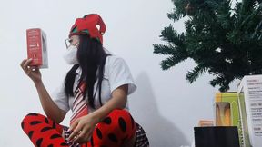 EXCELLENT STEPMOTHER EXPLORES HER FEMININE SIDE AND MASTURBATES ON CHRISTMAS EVE