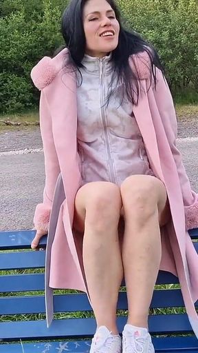 Outdoor Naked Gaping Pussy and Pissing