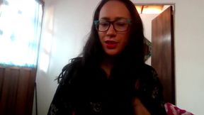 Petite Colombian SEXOLOGIST gives a step-by-step guide on how to