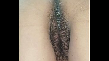 Mature big-assed woman with a hairy pussy likes to give anal sex