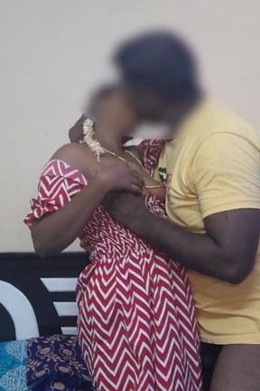 Ac Mechanic Gives a Fucking Service to Married MILF