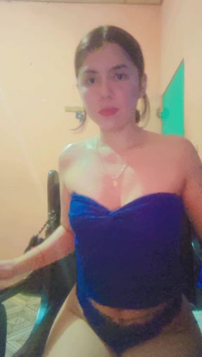 OnlyFans teen shows off natural tits and takes a cum-filled adventure