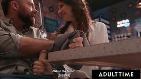 Insatiable student Liz Jordan arranges loud perversions with her boyfriend in a local cafe.