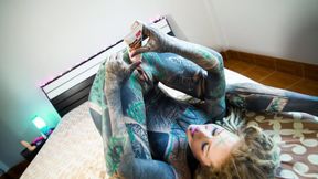 TATTOO ANAL gape loving girl CUMPLAY