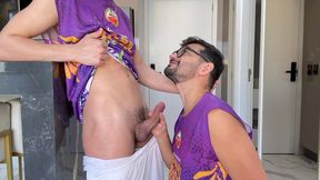 marcos goiano - nerd levando pica do foliao de carnaval - sexo gay sem camisinha - marcos goiano e kallel