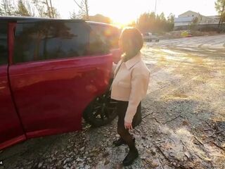 Drilled To Pieces in The Backseat of a Range Rover Sport - Maya Mack