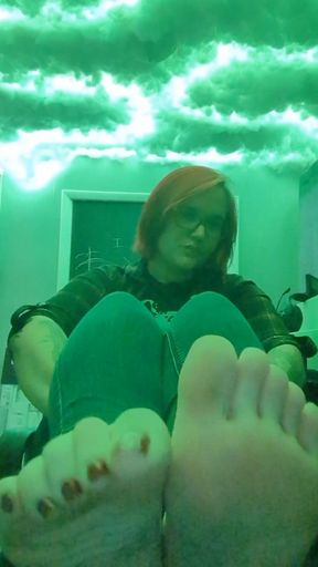 Let me shove my toes in your face