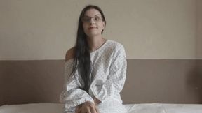 sexy brown eye crossing - mp4 720p