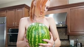 SARINAANDROBIN - Sarina Havok Fetish Playing With Fruit