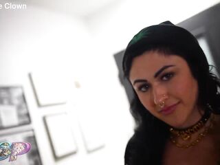 Josie Jaxxon Pays With Ass Instead Of Cash To Her Favourite Handler Jarod!