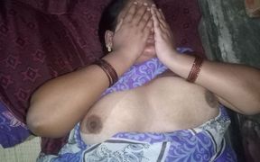 Kerala Bhabi Big Boobs Show in Boy Friends