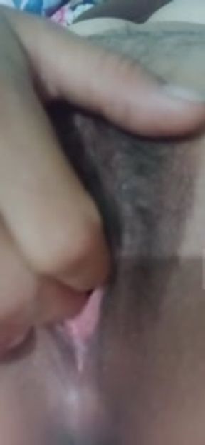 बोका भेना लाई भिडियो call मा दुलाे देखाउदै