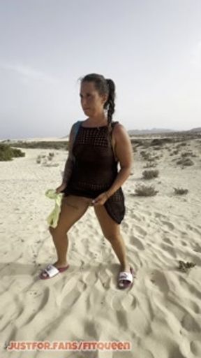 Pissing On The Desert🥵 I Hope Nobody DISCOVER Me