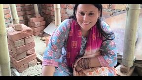 Women Labour Fuck with Labour Contractor for Earning Extra Tips