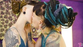 dreadlocks tattooed cynthia devours leo’s pussy & ass – magic wand, deep anal toy