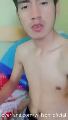 Mira como la tengo mi polla, no quieres ponértelo a la boca