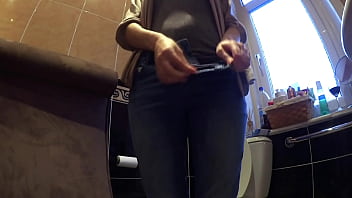 Sophia Takes A Desperate Piss After Drinking