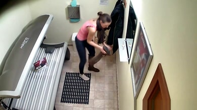 Czech woman masturbates openly in a public solarium