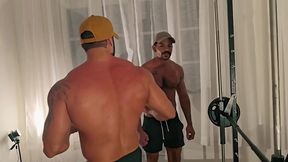 chamei o amigo pra treinar mas o puto queria mesmo era pegar no meu ferro.